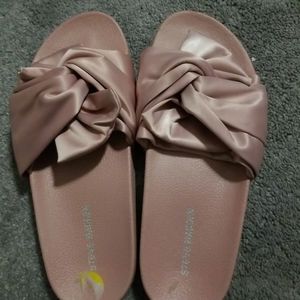 Steve Madden Silky Women's Flat Bow Detail Slide S